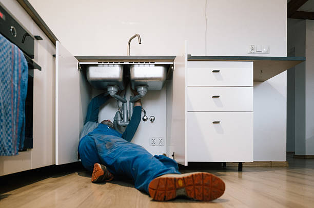 Professional Emergency Plumber technician working in Madden, MS